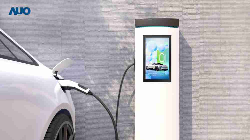 友達〝EVSE車用充電樁解決方案〞專為電動汽車充電樁設計，，，具有高亮度、、克服戶外艱難環境的耐溫、、、、耐紫外線等特性，，，並搭載散熱性及擴充性強的高效能工業電腦，，，，可實現人機互動訴求，，，，如資訊顯示、、、、支付等應用